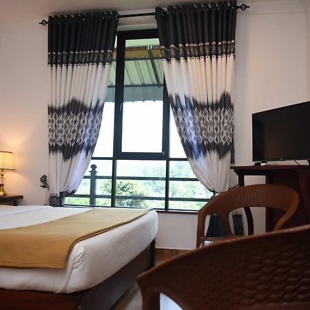 Centauria Hill Resort Ratnapura Exterior foto