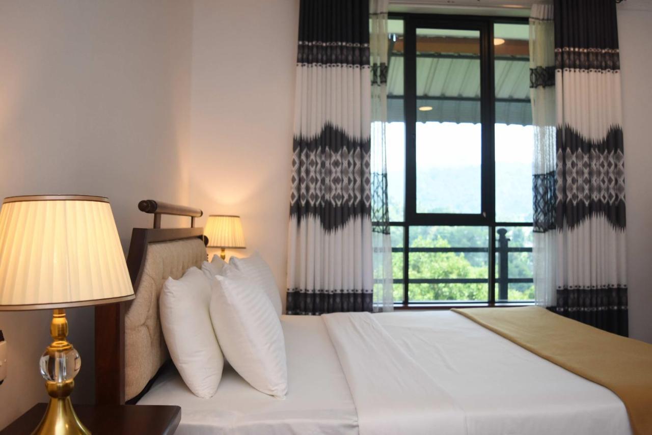 Centauria Hill Resort Ratnapura Exterior foto
