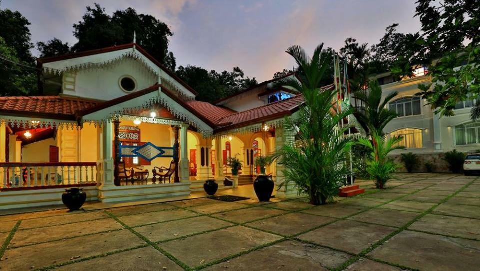 Centauria Hill Resort Ratnapura Exterior foto